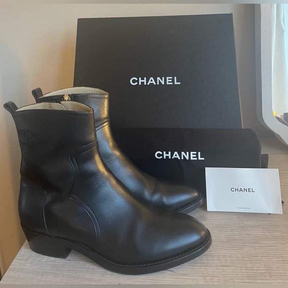 Authentic Chanel chelsea boots. Pre-owned. Comes with box and two dust bags. - Picture 2 of 12